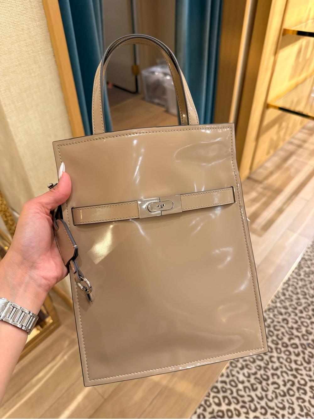 Tory Burch Lee Radziwill Small Shopper Tote Desert Palm Patent Leather Bag RARE - Picture 6 of 15